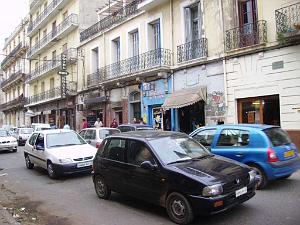 ORAN immeubles face au marche et commissariat